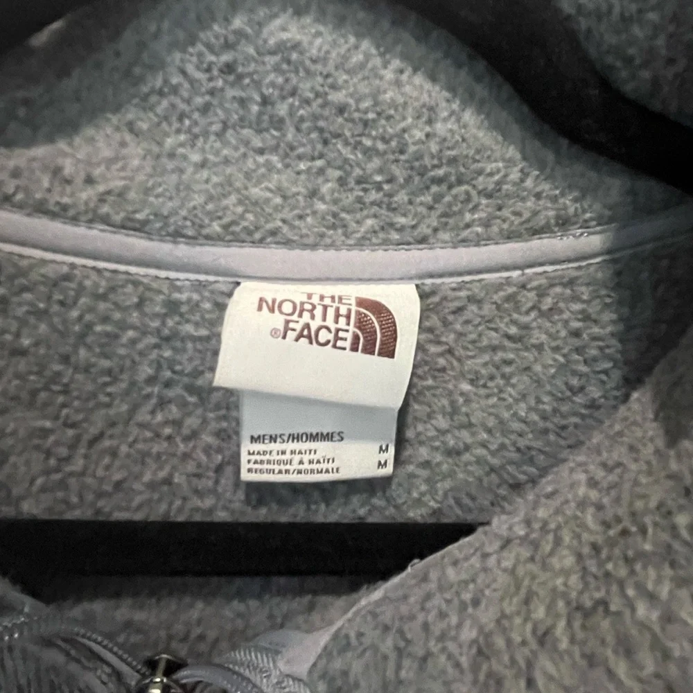 The North Face Gray Quarter-Zip Fleece Sweatshirt